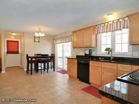 342 Congress St, Woonsocket, RI 02895 photo 9