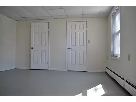 200 Potters Ave, Warwick, RI 02886 photo 16