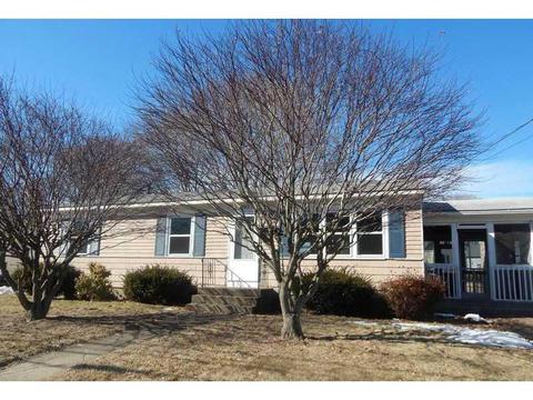 361 Samuel Gorton Ave, Warwick, RI 02889 photo 1