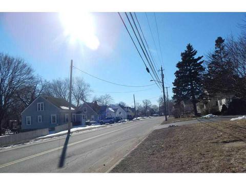 361 Samuel Gorton Ave, Warwick, RI 02889 photo 3
