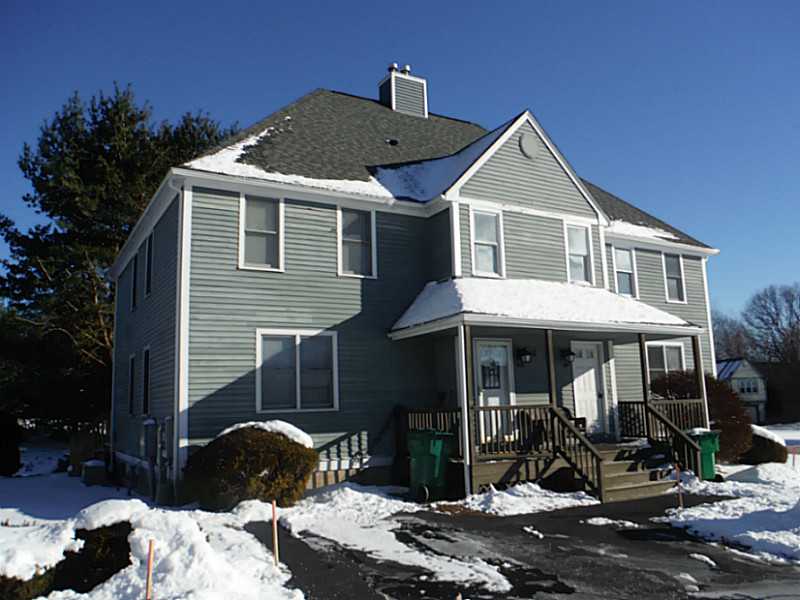 801 Brook Haven Ln, Woonsocket, RI 02895 photo 2