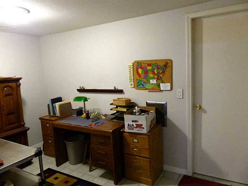 102 Edaville Ct, Warwick, RI 02886 photo 10