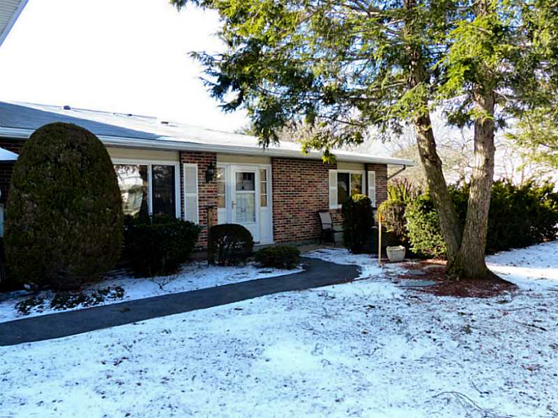 102 Edaville Ct, Warwick, RI 02886 photo 1