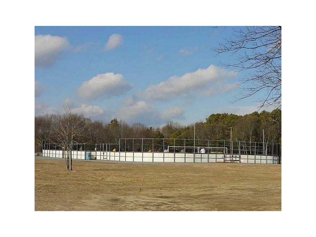 5 Metropolitan Dr, Warwick, RI 02886 photo 17