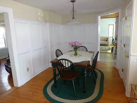 115 North St, Warwick, RI 02886 photo 4