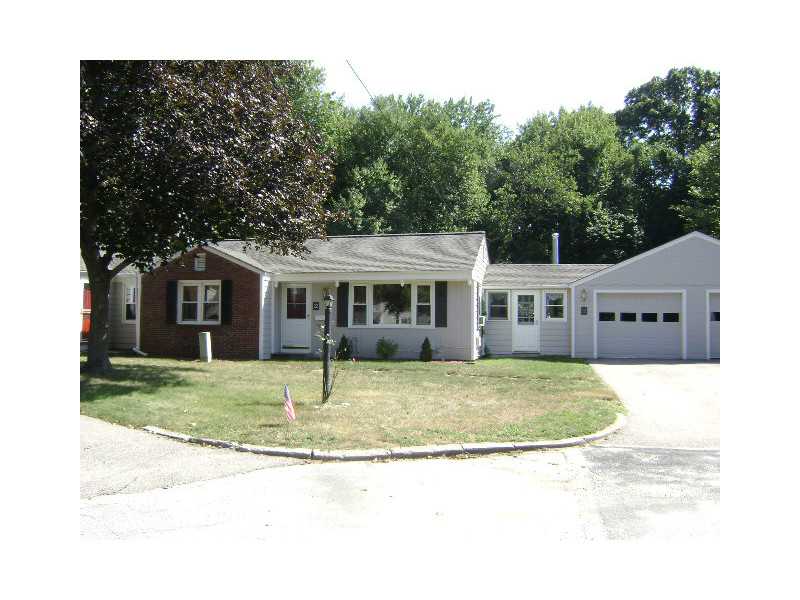 22 Rutherford Ct, Warwick, RI 02886 photo 1
