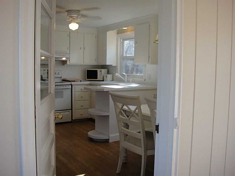 22 Rutherford Ct, Warwick, RI 02886 photo 10
