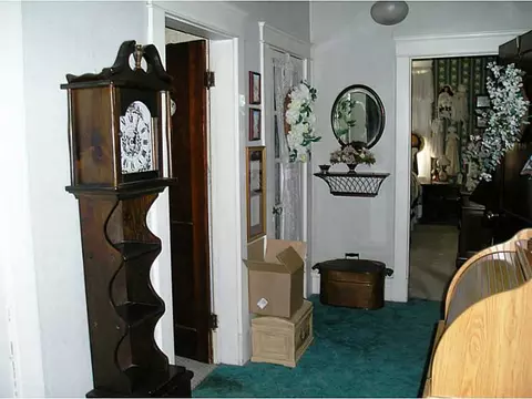 493 S Main St, Woonsocket, RI 02895 photo 10