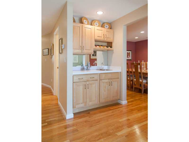 3 Birchtree Cir, Franklin, MA 02038 photo 6