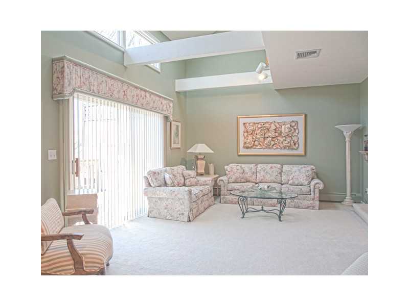 3 Birchtree Cir, Franklin, MA 02038 photo 11