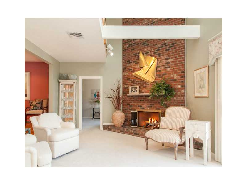 3 Birchtree Cir, Franklin, MA 02038 photo 8