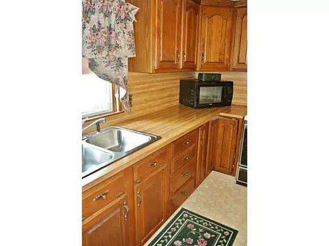 375 Cottage St, Woonsocket, RI 02895 photo 10