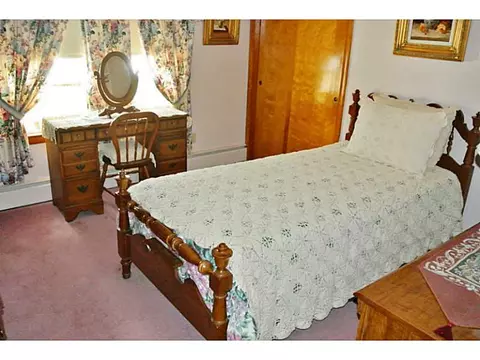 375 Cottage St, Woonsocket, RI 02895 photo 6