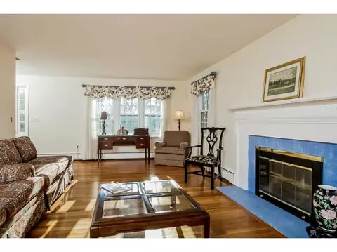 94 Hedgerow Dr, Warwick, RI 02886 photo 9
