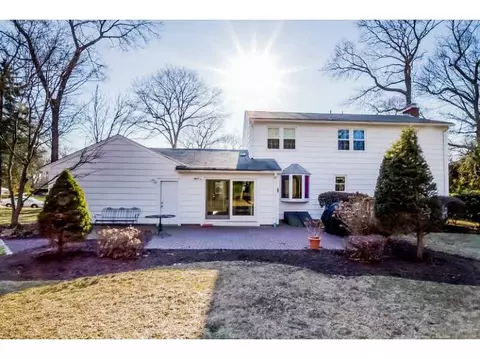 94 Hedgerow Dr, Warwick, RI 02886 photo 5