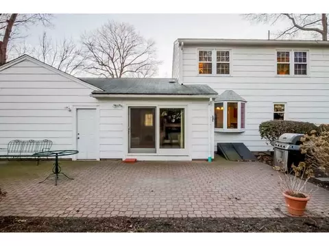 94 Hedgerow Dr, Warwick, RI 02886 photo 6