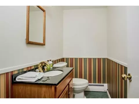 94 Hedgerow Dr, Warwick, RI 02886 photo 16