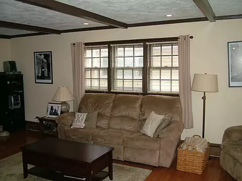 89 Kiwanee Rd, Warwick, RI 02888 photo 7