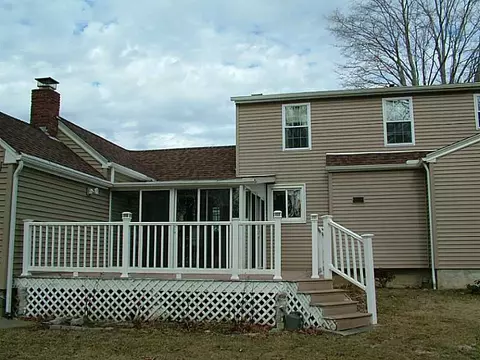 89 Kiwanee Rd, Warwick, RI 02888 photo 3