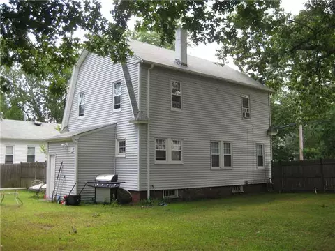 202 Canfield Ave, Warwick, RI 02889 photo 2