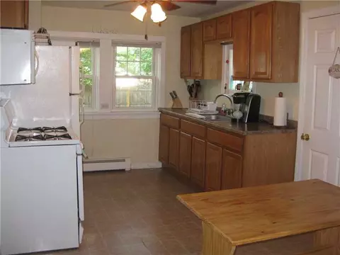 202 Canfield Ave, Warwick, RI 02889 photo 8