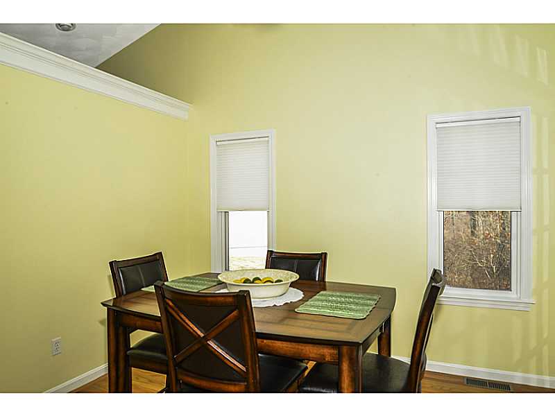 45 Carriage Dr, Warwick, RI 02886 photo 10