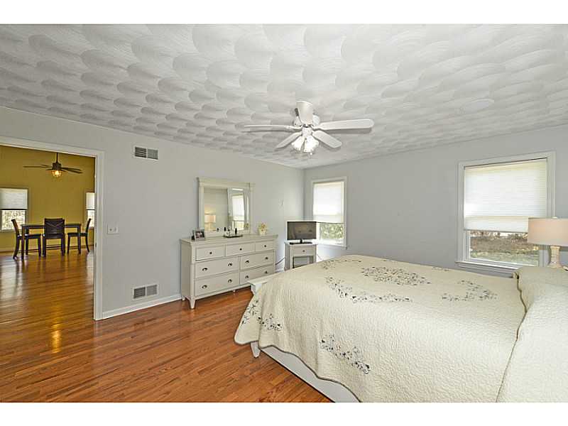 45 Carriage Dr, Warwick, RI 02886 photo 17