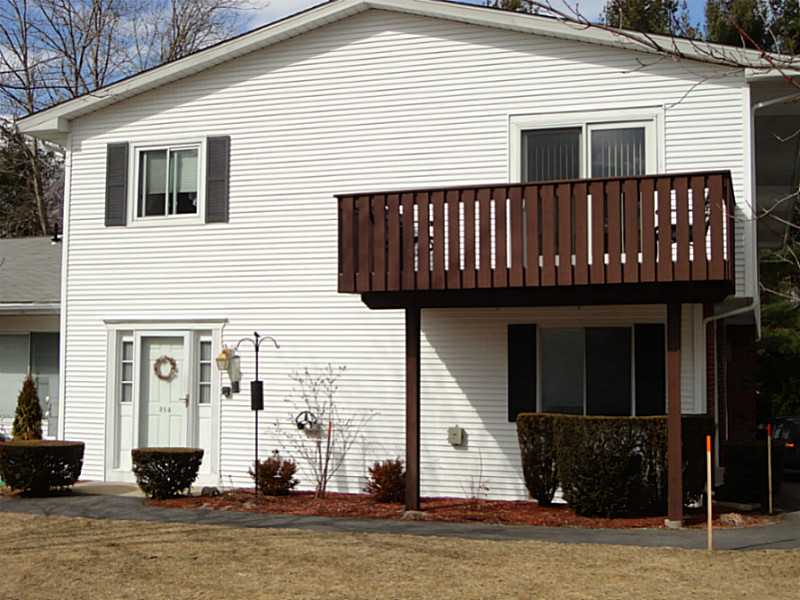 264 Chatham Cir, Warwick, RI 02886 photo 2
