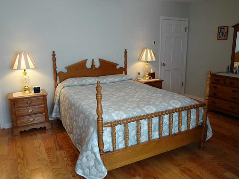 264 Chatham Cir, Warwick, RI 02886 photo 10