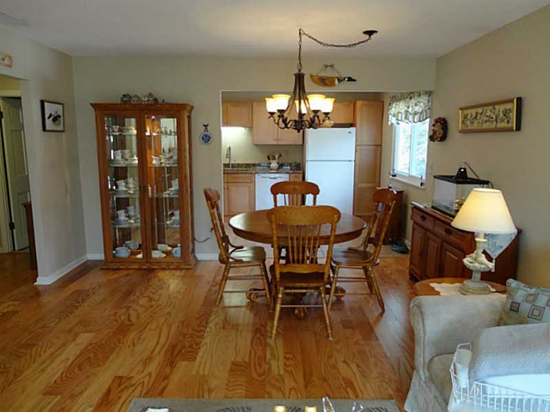 264 Chatham Cir, Warwick, RI 02886 photo 5