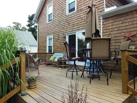 45 Myrtle Ave, Warwick, RI 02886 photo 4