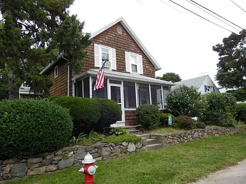 45 Myrtle Ave, Warwick, RI 02886 photo 1