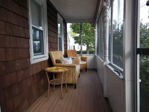 45 Myrtle Ave, Warwick, RI 02886 photo 5