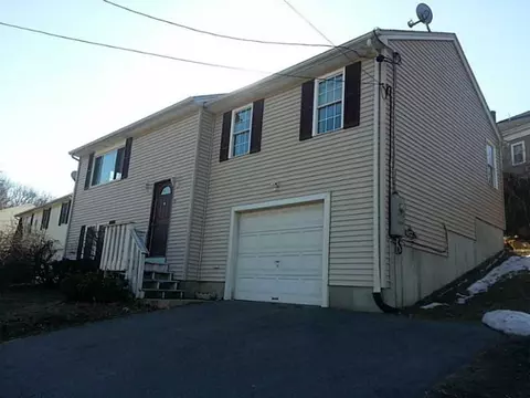 59 New St, Woonsocket, RI 02895 photo 2