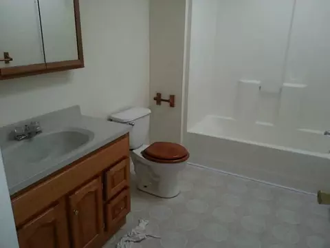 59 New St, Woonsocket, RI 02895 photo 10