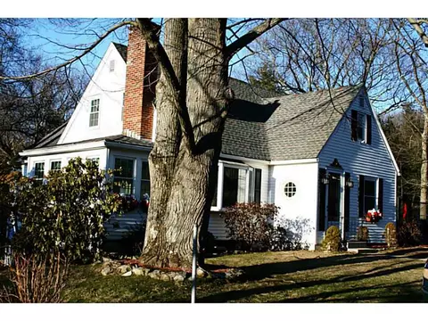 10 E Prospect St, Smithfield, RI 02917 photo 3