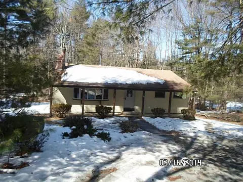 36 Spring Grove Rd, Glocester, RI 02814 photo 2
