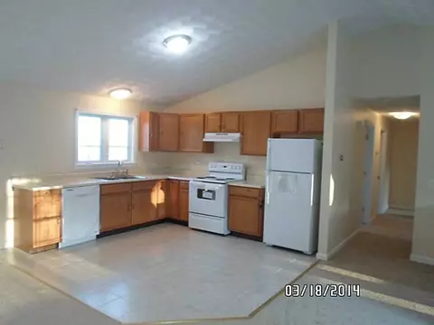 69 11th Ave, Woonsocket, RI 02895 photo 3