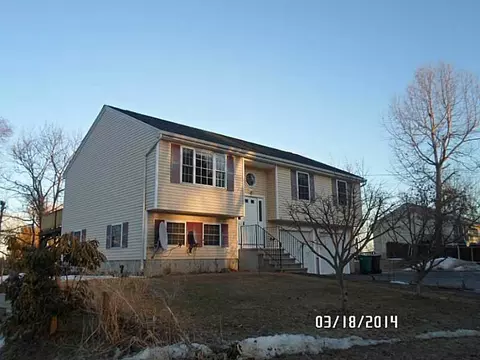 69 11th Ave, Woonsocket, RI 02895 photo 1