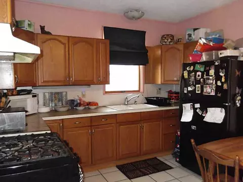 31 Capwell Ave, Coventry, RI 02816 photo 5