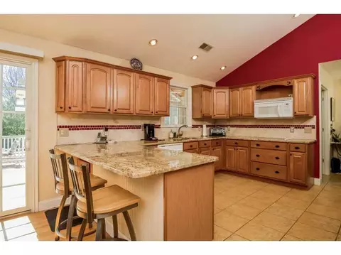 267 Widow Sweets Rd, Exeter, RI 02822 photo 10