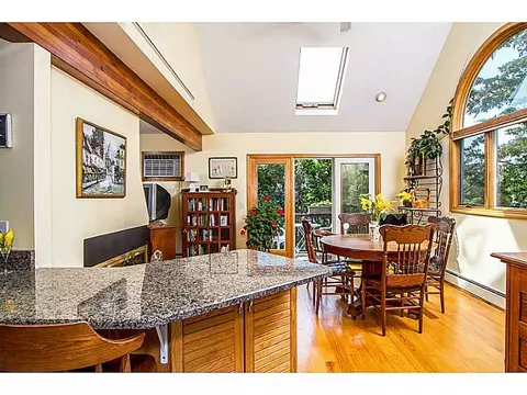 6 Pond View Ave, Westerly, RI 02891 photo 9