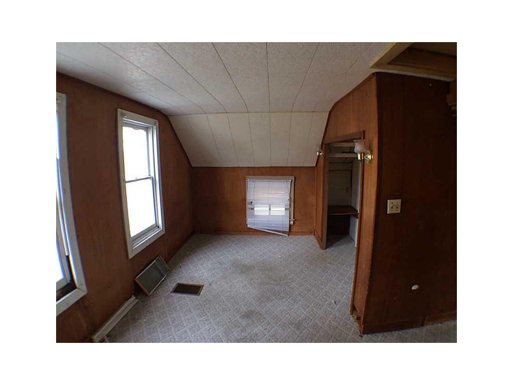 10 Guild Ave, Warwick, RI 02889 photo 8