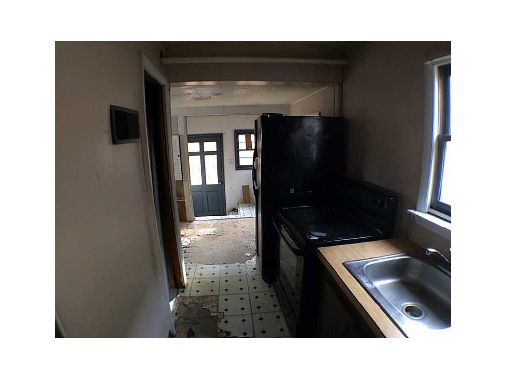 10 Guild Ave, Warwick, RI 02889 photo 5