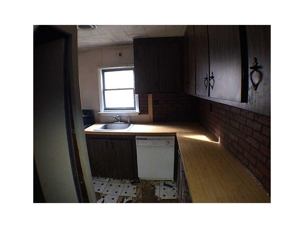 10 Guild Ave, Warwick, RI 02889 photo 4