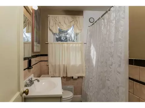 26 Darrow Dr, Warwick, RI 02886 photo 16