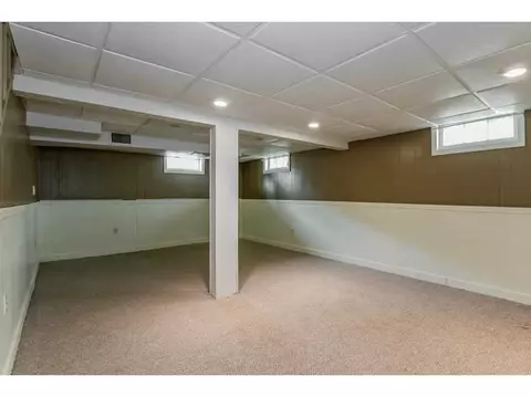26 Darrow Dr, Warwick, RI 02886 photo 17