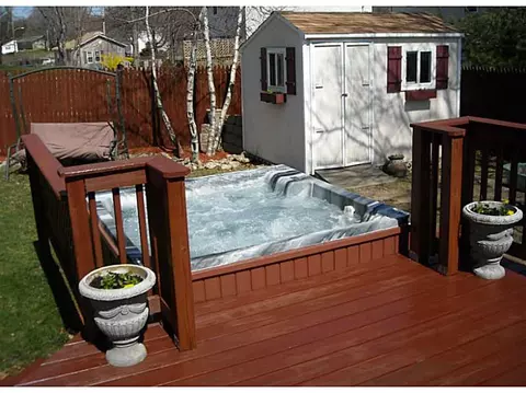 31 Edgewood Ave, Woonsocket, RI 02895 photo 3