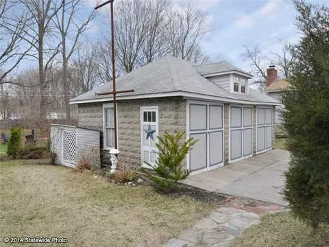 418 Coe St, Woonsocket, RI 02895 photo 12