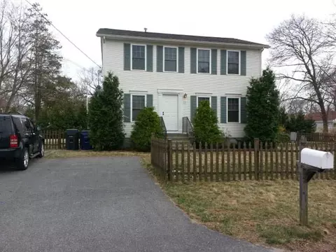58 Langley St, Warwick, RI 02889 photo 2